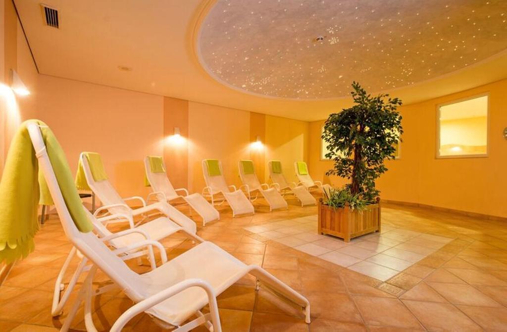 Maifeld Sport- Und Tagungshotel Werl Exterior foto